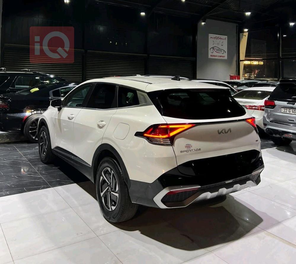 https://cdn.iqcars.io7a19dc2c-6d66-4a2f-af50-0db0fd8c45a7_4.jpg